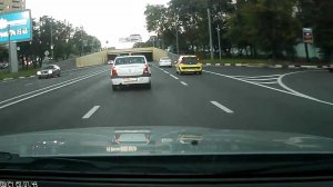 Автомобильный видеорегистратор AVS DVR206HD