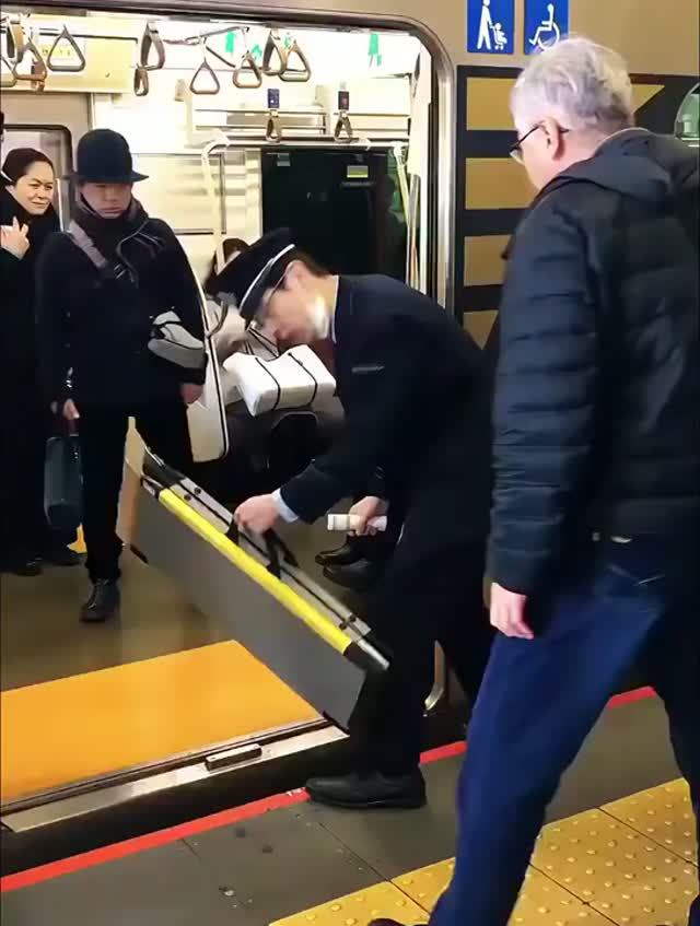 В Японии всё для людей