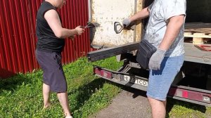 Привезли железо!