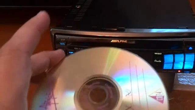 Alpine CDA 7990 Video