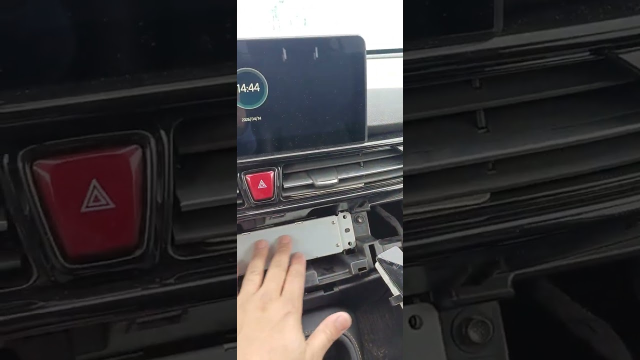Дисплей магнитолы Москвич 3 или JAC JS4 смотреть онлайн