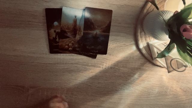 ЧТО ИЛИ КТО ВЕРНЁТСЯ В ВАШУ ЖИЗНЬ ❓❗️🌺РАСКЛАД ТАРО смотреть онлайн