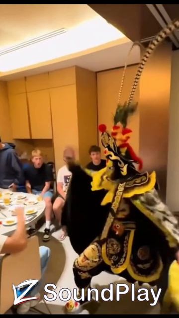 Увлекательные спецэффекты с маской #магия #шоу #вайб #фокусы