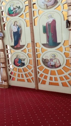 Дорогие братья и сёстры! Божественная служба храм Святой Троицы