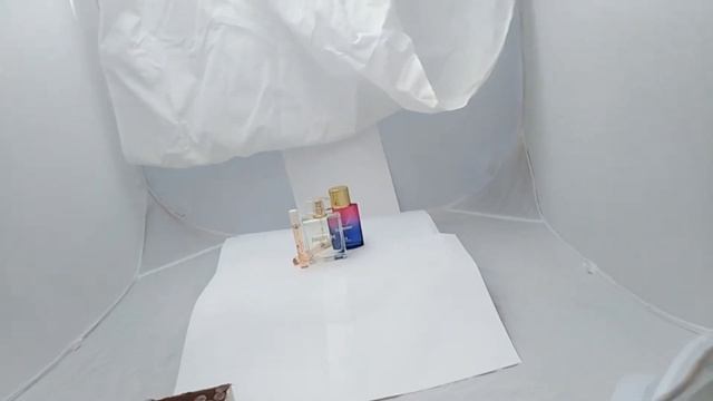 Предметная съемка парфюмерных флаконов БОНАМОР почти что в домашних условиях смотреть онлайн