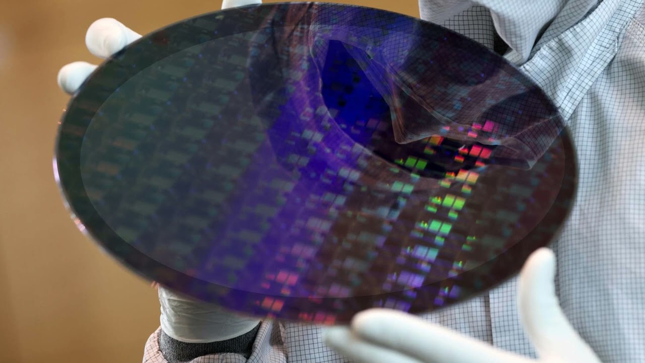 TSMC Bets On Glass For CoWoS As Silicon Mimicking Thermals Beat Organic Substrates, Yet Mass Product
