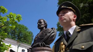 Зеленский обещает на месте памятника Ленину в Киеве увековечить Мазепу.