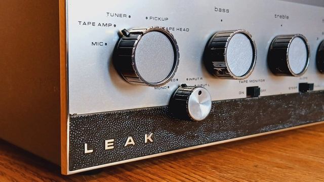 LEAK STEREO 30 AMPLIFIER MADE IN ENGLAND смотреть онлайн
