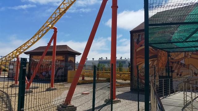 Парк развлечений "Сочи Парк" - аттракцион "Змей Горыныч" и другие аттракционы