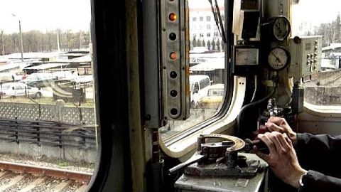 Оборот Ема 502 на конечной станции Лісова Киевского метро
