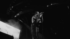 Falling In Reverse - God Is A Weapon (Live in Tinley Park)