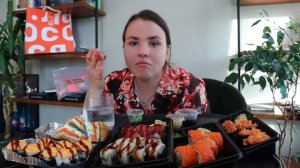 Я стала психологом?! МУКБАНГ роллы с лососем от Много Лосося