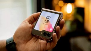 Samsung Z flip5 в 2026 году - можно ли пользоваться, стоит ли покупать.