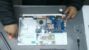 Проблема с зарядкой на HP 15-da0031ns? Вот как мы это исправляем 🔌🛠️