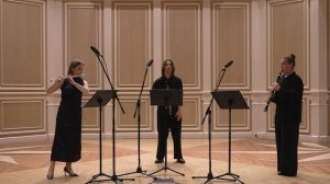 Malcolm Arnold - Divertimento for Flute, Oboe and Clarinet // Wind trio