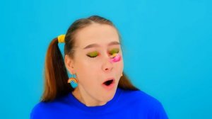 24 часа едим еду одного цвета Челлендж # Война пранков от DuKoDu Challenge