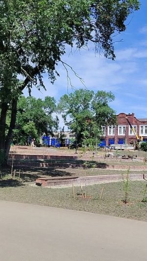 Обстановка сквера им. Фомченко во время реставрации