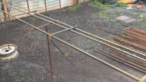 Изготовление арматурных каркасов для буронабивных свай. Стройка гаража