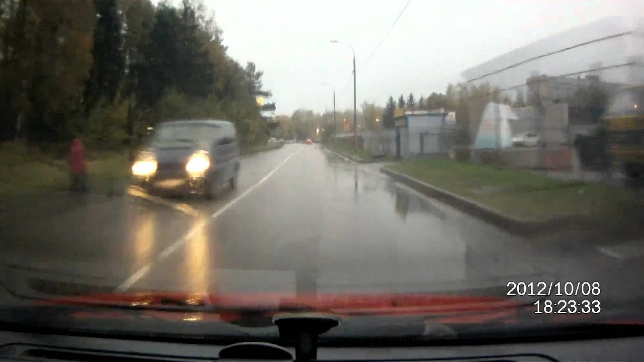 Атака собаки на машину смотреть онлайн