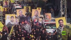 حزب الله ينظم مسيرة في النبطية تخليدا لضحايا الحرب مع إسرائيل جنوب لبنان