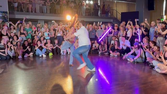 Бачата: Anita & Varea на Bachata Piter Fest: испанский дуэт с акробатическим почерком 🔥 смотреть онлайн