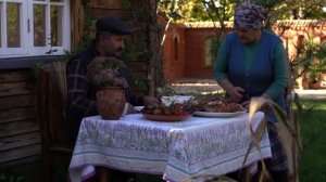 Kənd Həyatı. Традиционное приготовление в подземном тандыре — целая баранина
