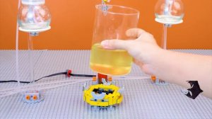 Я построил автоматическую конвейерную систему для фабрики блинов LEGO