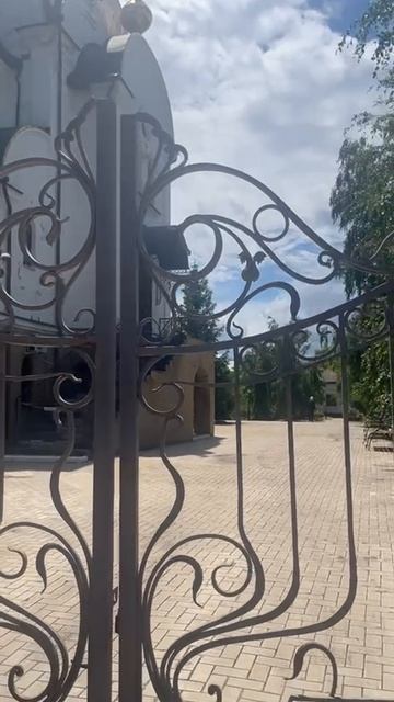 ХРАМ ЕЛЕНЫ И КОНСТАНТИНА.С.ЕЛЕНОВКА ПОД ДОНЕЦКОМ смотреть онлайн