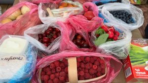 Сходили в любимою лавочку и еще подарок получили.
