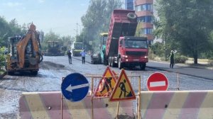 КАК СТРОЯТ ДОРОГИ 🚧 Машинки строят дорогу | Познавательное видео для детей