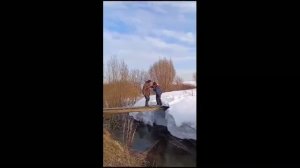 ВПЕРЕДИ У НАС ДОРОГА. Вокал Виталий Жмурко.
