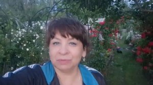 Лепестки роз в сахаре. Бутоны в меду. Пастила из смородины. Заставила мужа нервничать.