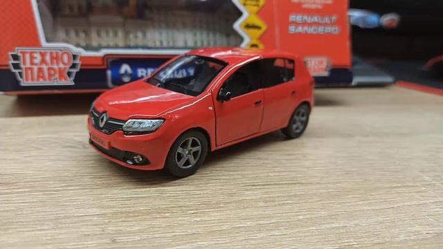 Renault Sandero II(I)'2013 5 Doors Hatchback. 1-34 Технопарк.+