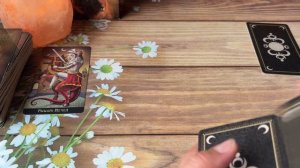 Думает ли он о тебе🍒✨🍓Расклад по вариантам