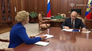 Яна Лантратова сообщила Владимиру Путину, что уже получила более 14,7 тыс. обращений, 52% из них —..