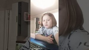 как ходить на костылях