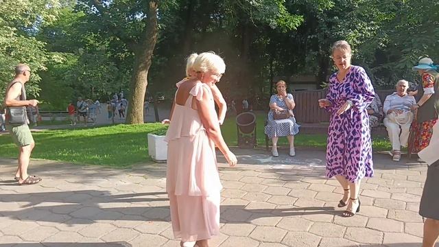 На словах и так и сяк ...... 28.06.26 Гомель парк Луначарского 🥰💫 смотреть онлайн