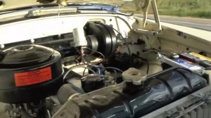 Жёлтый свет автомобильных фар