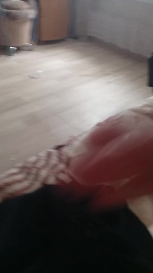 б