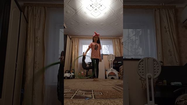 обруч гимнастика 😘😘😘😙😙 смотреть онлайн
