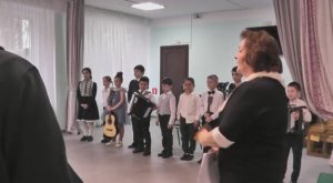 24.04.2026 Экзамен в форме концерта. Играет 1 класс народного отдела
