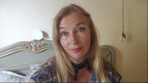 Эта жара достала! Отвечаю на ваши комментарии. Франция.