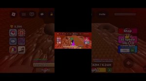 играю в Роблокс в клевеатуру