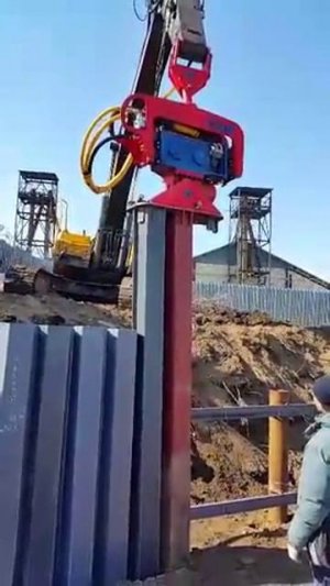 Вибропогружатель ВГ 03.47 (ОЗСМ). Погружение пластикового шпунта с лидером