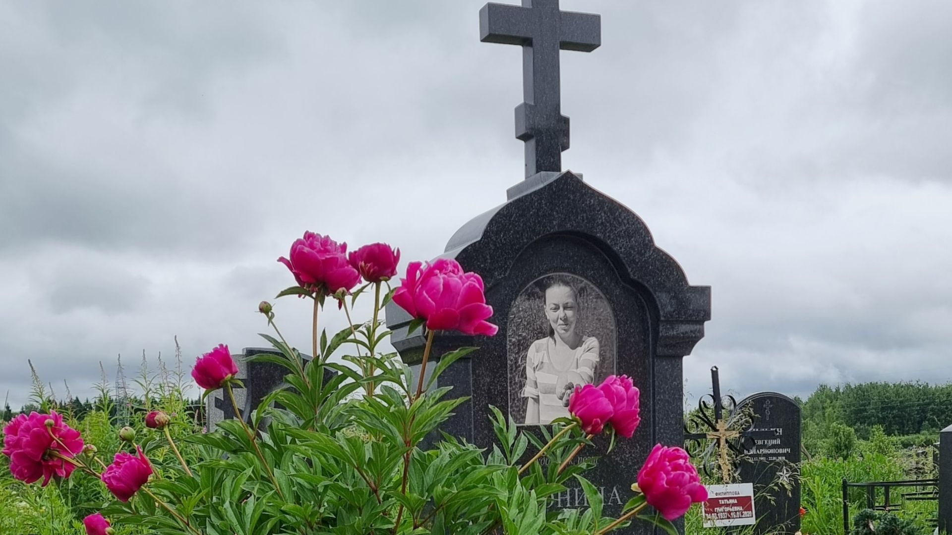 18.06.2026 Каждый год у нас вырастают такие пионы.