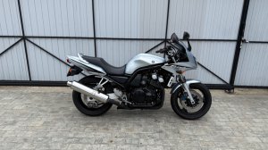 Обзор мотоцикла Yamaha Fazer 600, 2003год.