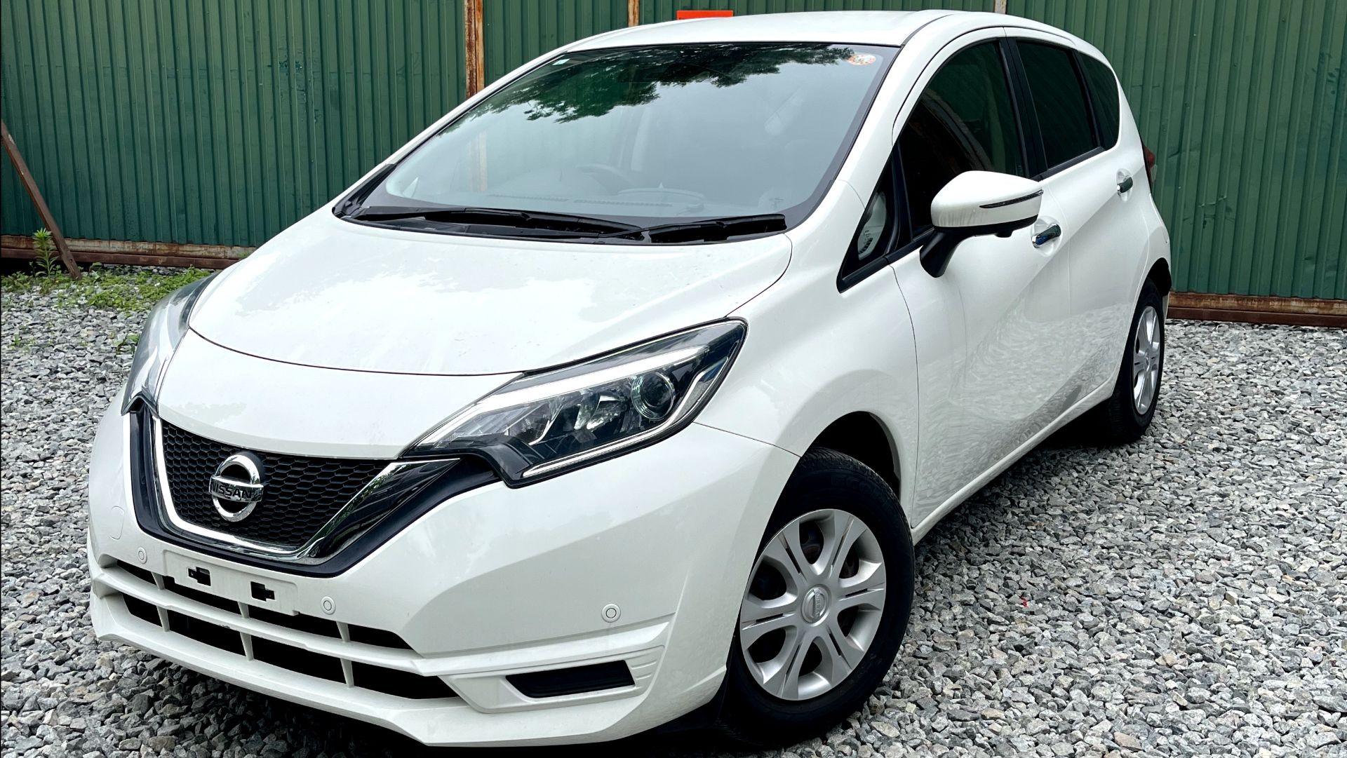 Nissan Note за 860.000 рублей с пробегом 10 тысяч км смотреть онлайн
