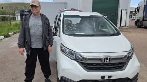 Купили с нашей стоянки в Японии Honda Freed CROSSTAR 2023