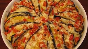 Запеканка из баклажанов с картошкой, помидорами и моцареллой