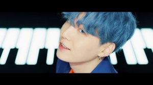Boy With Luv feat. Halsey - BTS